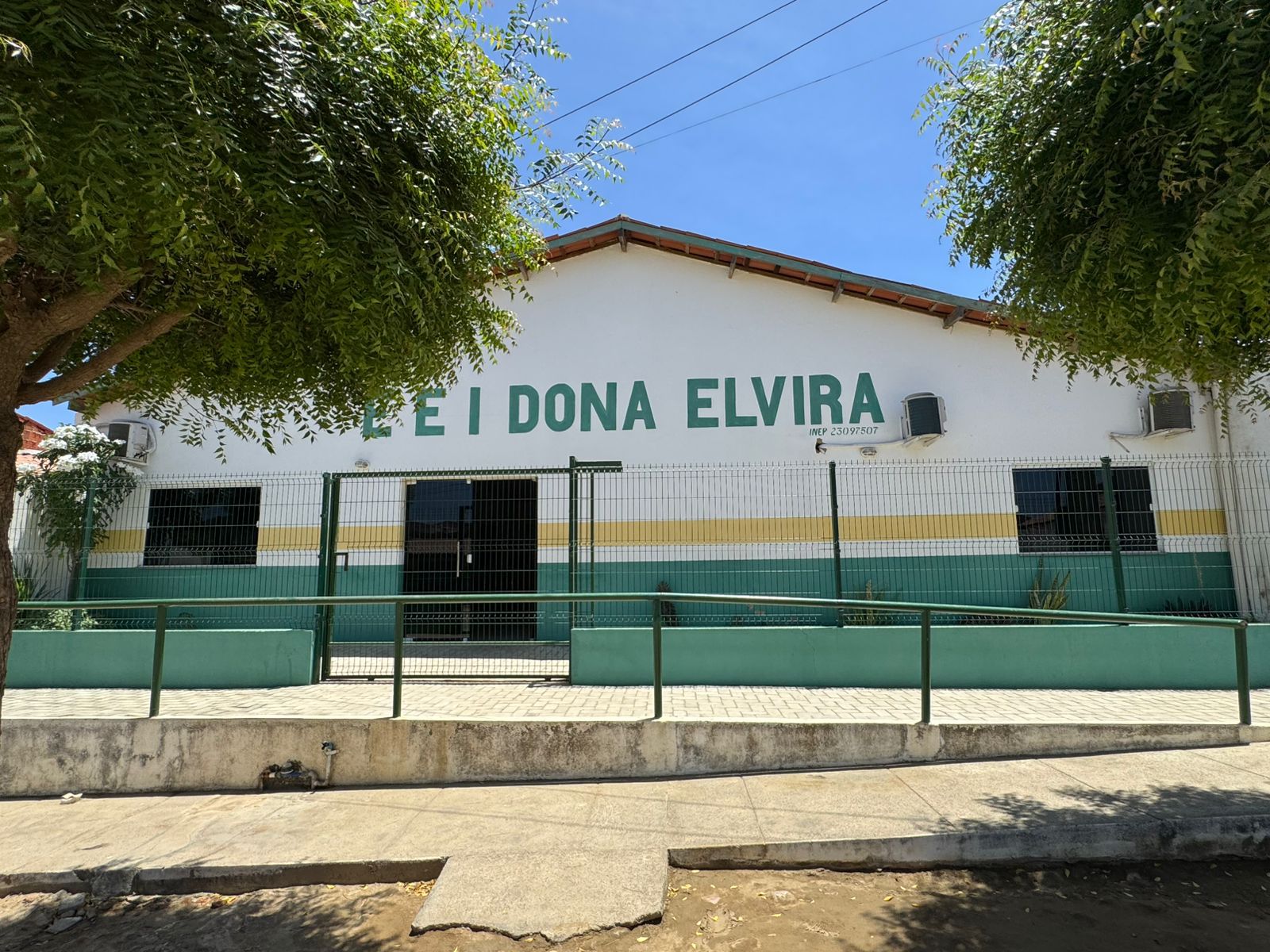 Dona Elvira